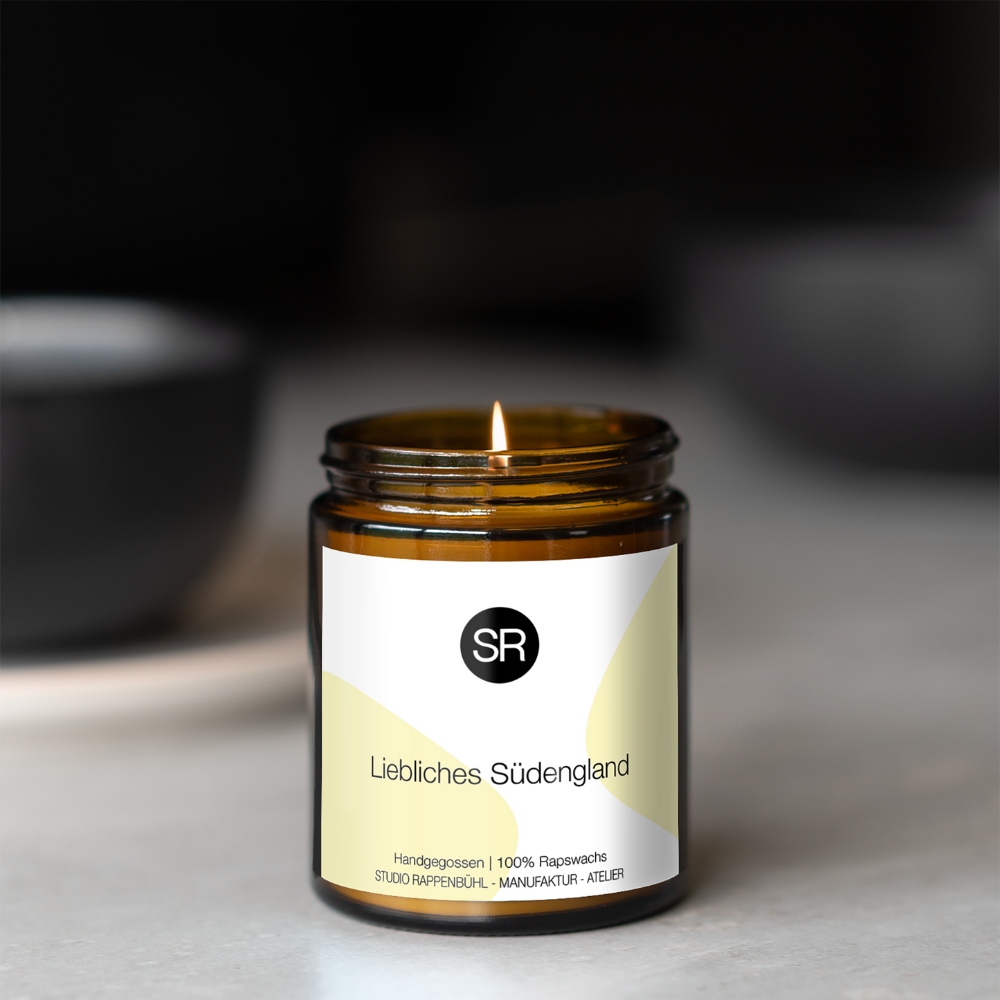 Duftkerze Liebliches Südengland | Birne, Freesie, Sandelholz | Frisch & Elegant